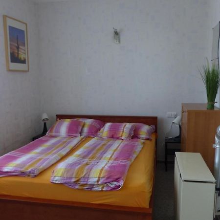 Orwa Apartmanok - Fenyofa Koez ซาลาคาโรส ภายนอก รูปภาพ