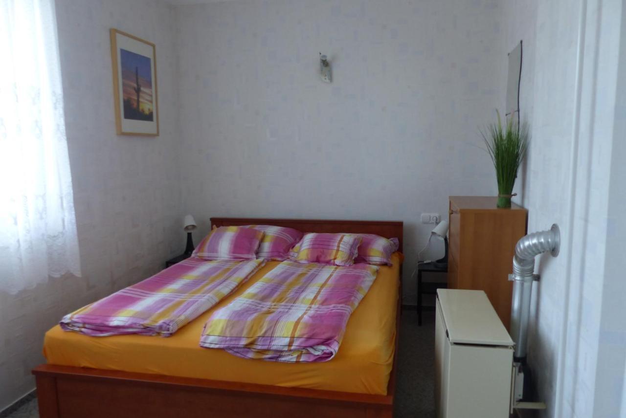 Orwa Apartmanok - Fenyofa Koez ซาลาคาโรส ภายนอก รูปภาพ