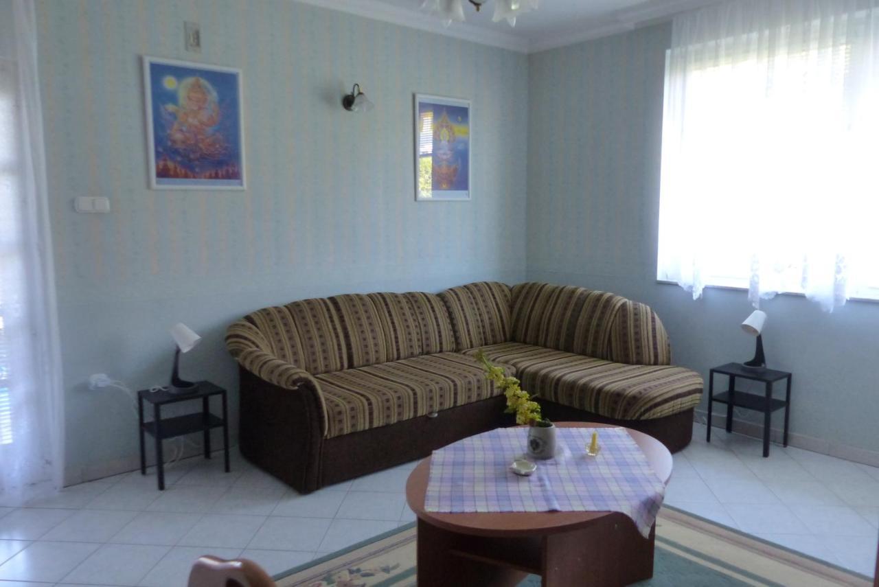 Orwa Apartmanok - Fenyofa Koez ซาลาคาโรส ภายนอก รูปภาพ