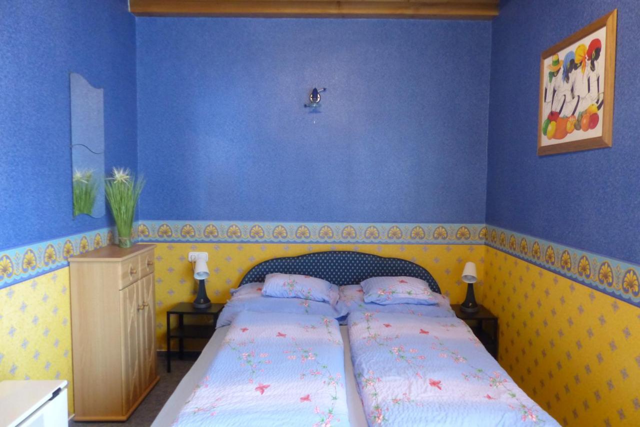 Orwa Apartmanok - Fenyofa Koez ซาลาคาโรส ภายนอก รูปภาพ
