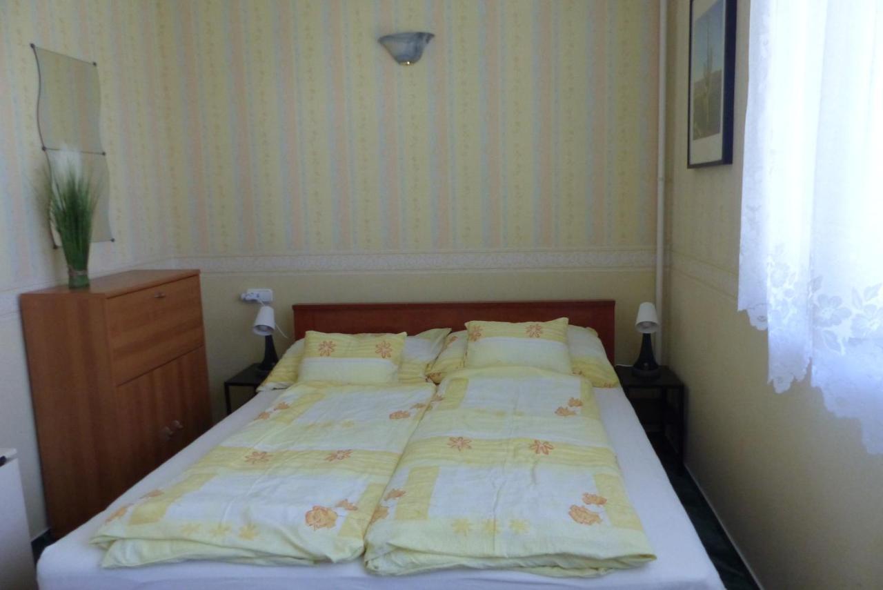 Orwa Apartmanok - Fenyofa Koez ซาลาคาโรส ภายนอก รูปภาพ
