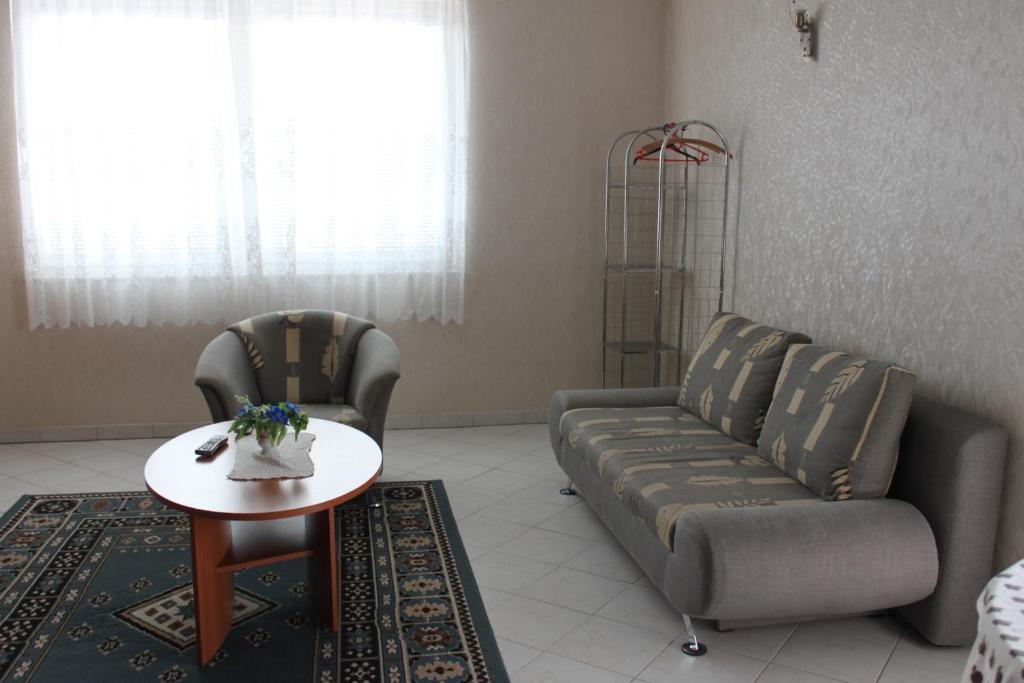 Orwa Apartmanok - Fenyofa Koez ซาลาคาโรส ห้อง รูปภาพ
